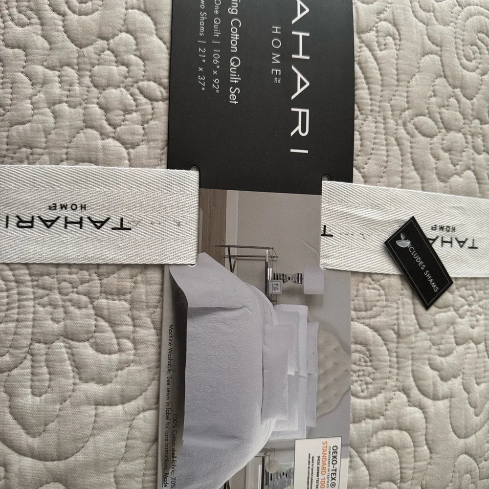 🎉LAST PIECE🎉TAHARI HOME Embroidered Floral Quilt Set‎
